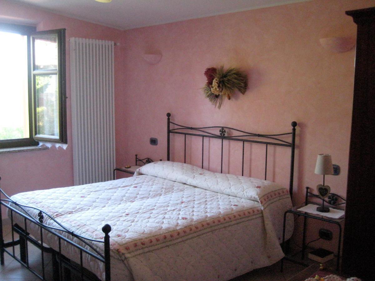B&B Castelvecchio Ferrere Chambre photo